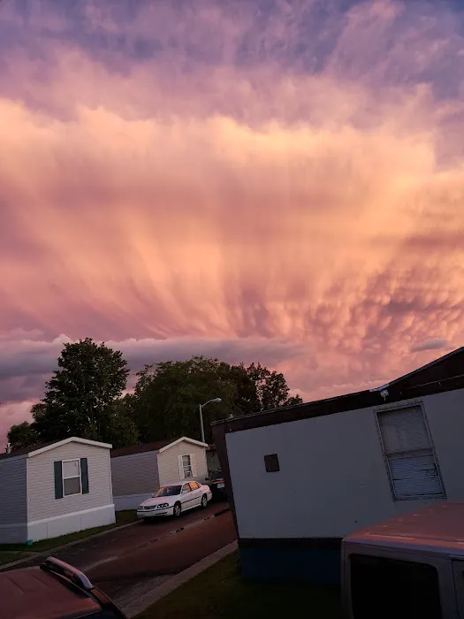 Pleasant Valley Mobile Home Park Picture 11