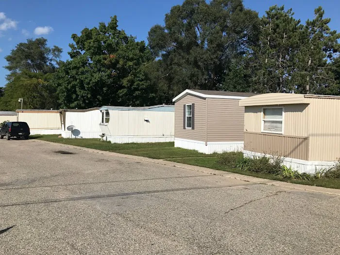 Pleasant Valley Mobile Home Park Picture 10