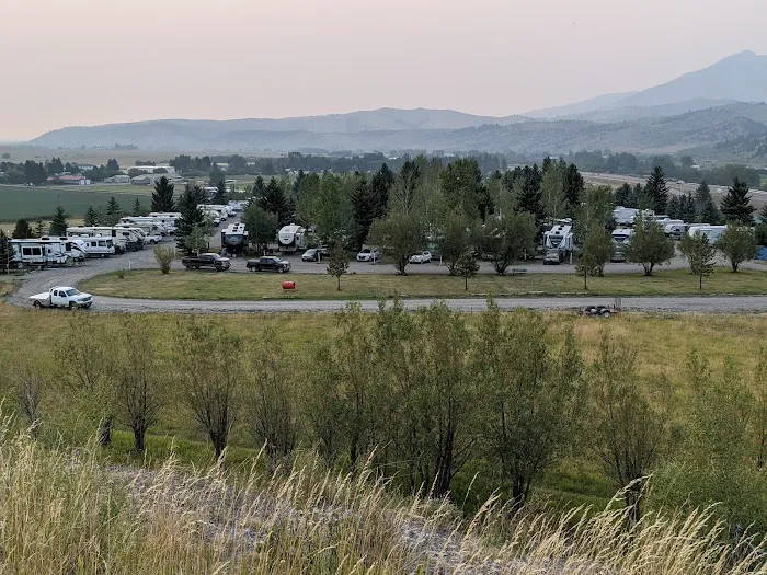 Bear Canyon Campground Picture 8