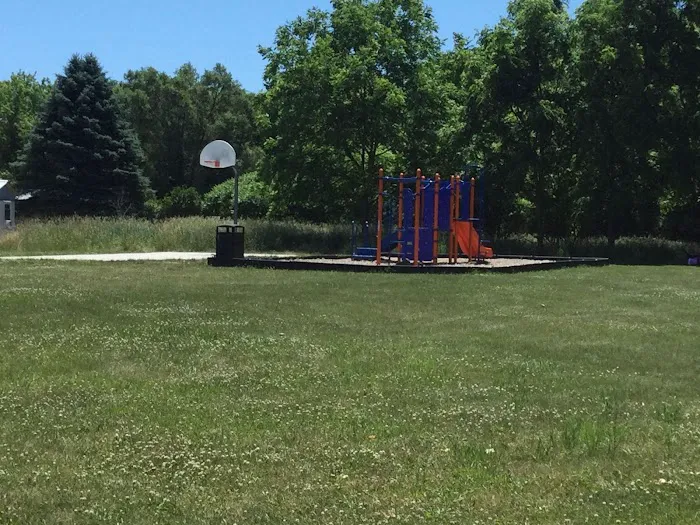 Meadows Mobile Home Park Picture 3