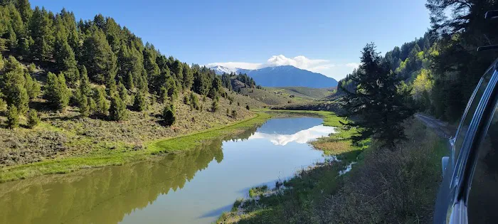 Cliff Point Campground Picture 9