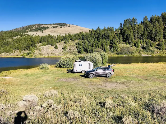 Elk Lake Dispersed Camping and Picnic Area Picture 10
