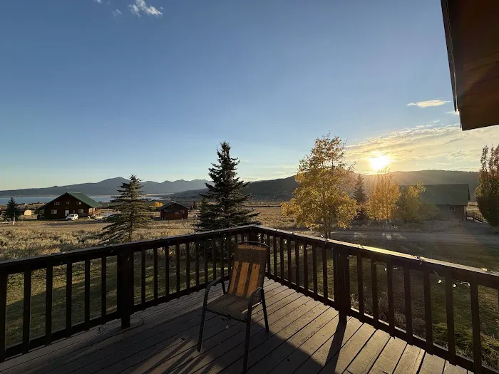 Cozy Island Park Cabin Picture 2