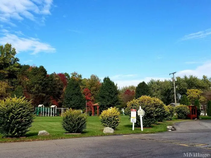 Green Acres Manufactured Home Community Picture 7