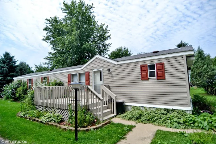 Lakeside Manor Manufactured Home Community Picture 10