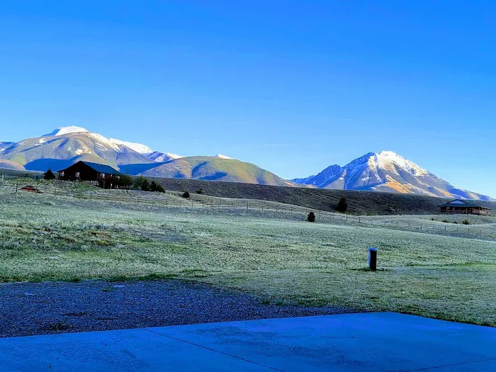 YELLOWSTONE TRAIL VACATION RENTAL Picture 8