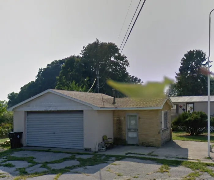 Rainbow Mobile Home Community Picture 4