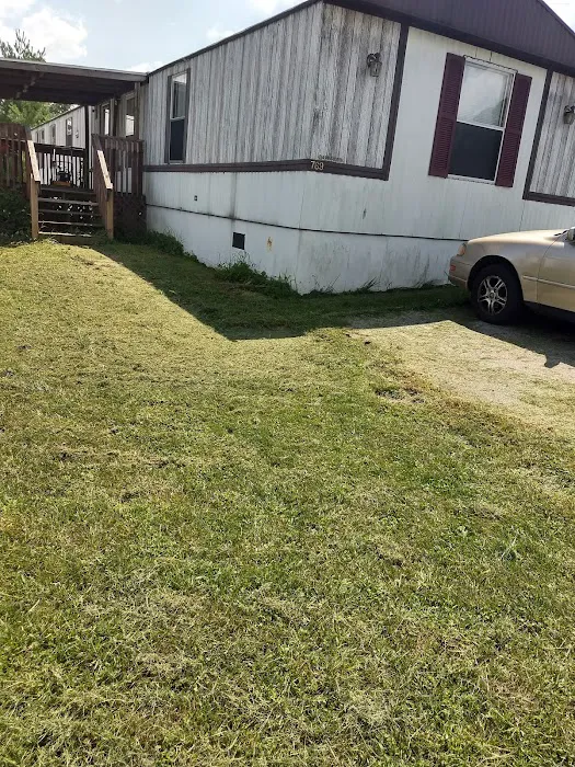 Treehaven Mobile Home Park Picture 10