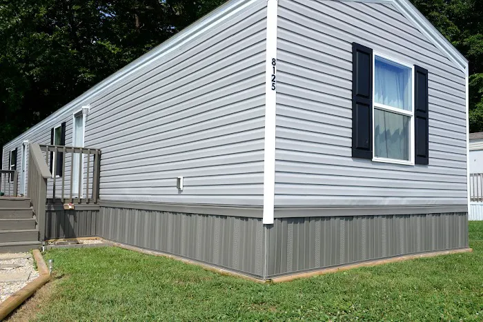 Berkshire Pointe Mobile Home Park Picture 5