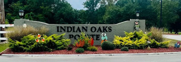 Indian Oaks Pointe Mobile Home Park Picture 8