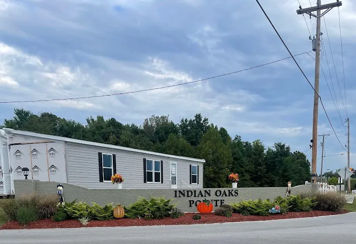 Indian Oaks Pointe Mobile Home Park Picture 9