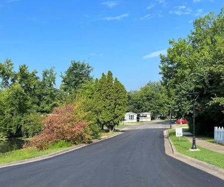 Silver Lakes Pointe Mobile Home Park