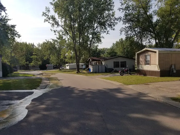 Davison Hills Picture 6