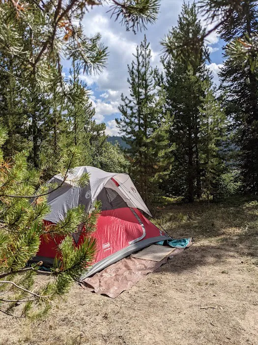 Alturas Tent Campground Picture 9