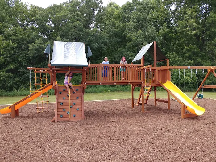 Cabin Creek Recreation Camp Picture 9