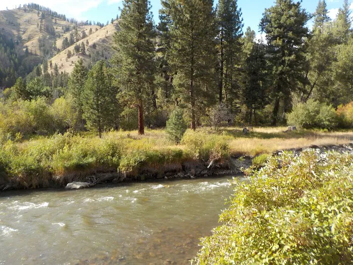 Dog Creek Campground Picture 2