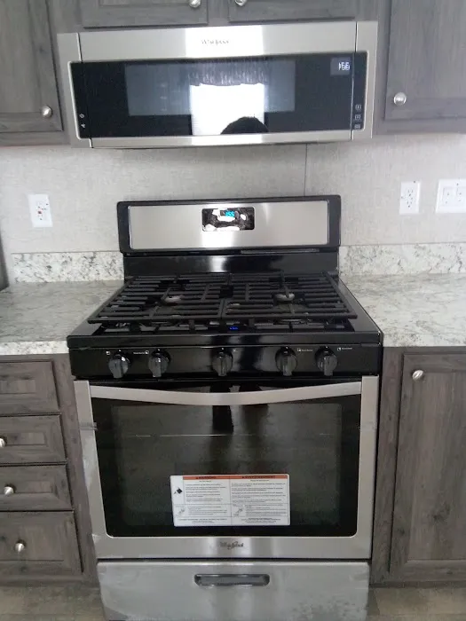 Creekside Manor Mobile Home Park Picture 6