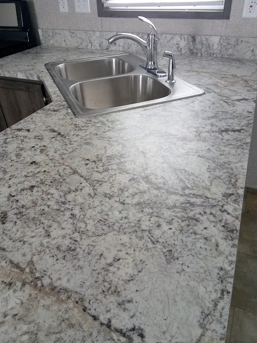 Creekside Manor Mobile Home Park Picture 9