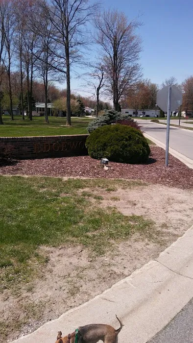 Edgewood Village Mobile Home Picture 1