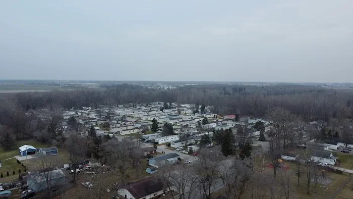 Fairfield Manor Mobile Home Park Picture 4