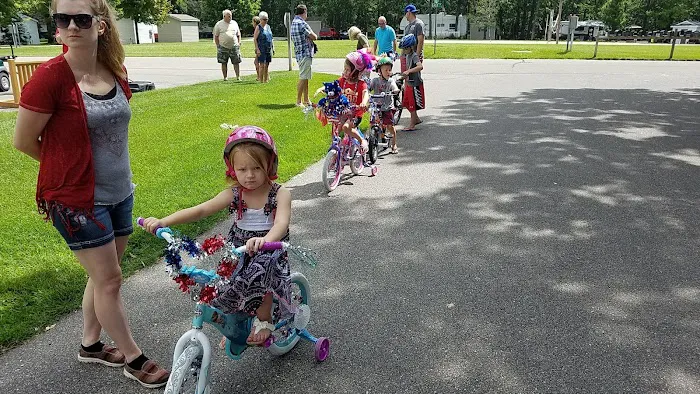 Pere Marquette Oaks RV Resort Picture 2