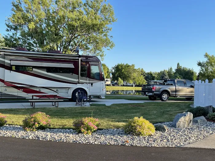 Poncho's Pond RV Park Picture 9
