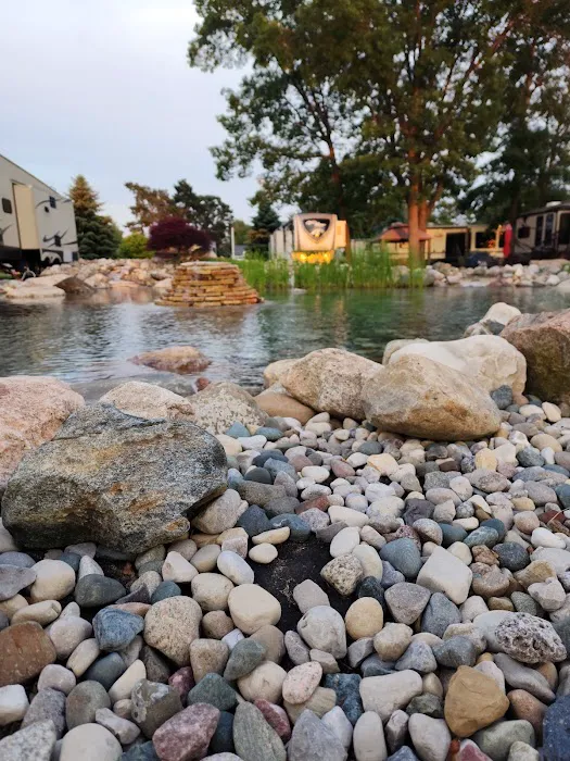 Poncho's Pond RV Park Picture 5