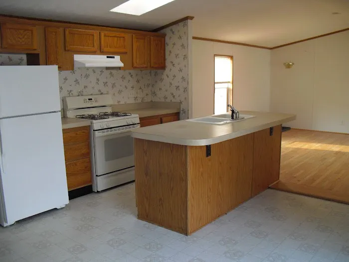 Lakefront Estates Picture 6