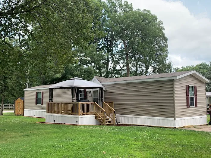 Forest Oaks Mobile Home Park Picture 4