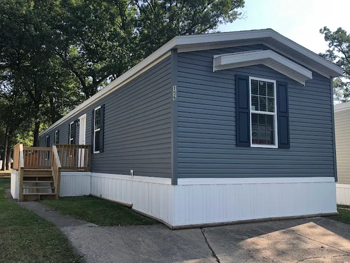 Forest Oaks Mobile Home Park Picture 8