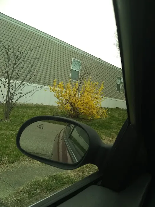 Spurlin Mobile Home Park Picture 5