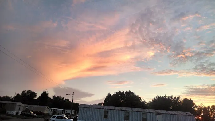 Dixie Plaza Mobil Home Park Picture 4