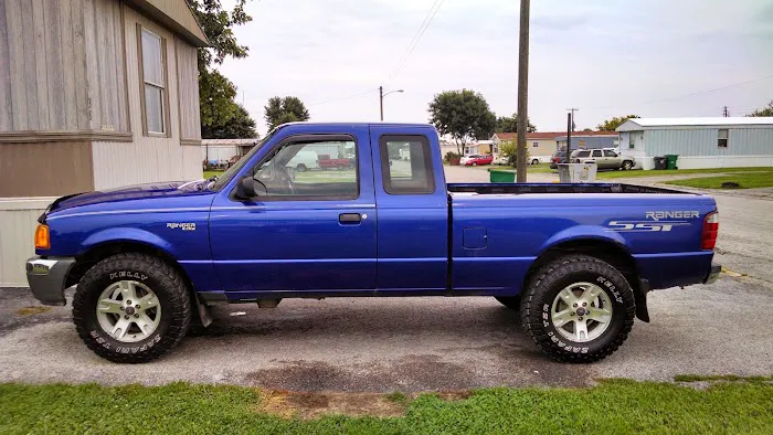 Dixie Plaza Mobil Home Park Picture 10