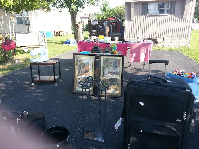 Dixie Plaza Mobil Home Park Picture 9