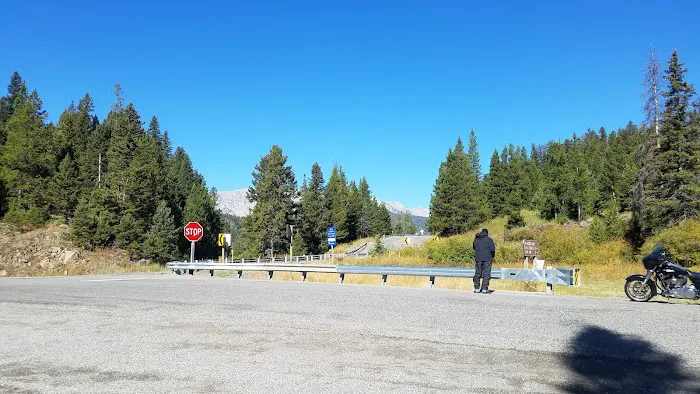 Brackett Creek Trailhead Picture 6