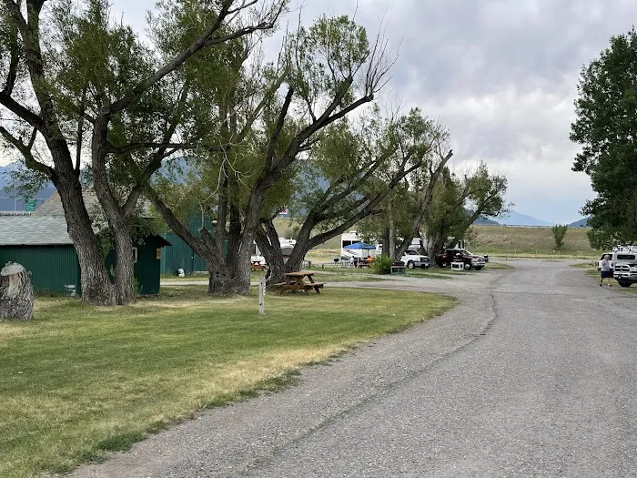 Livingston Campground Picture 6