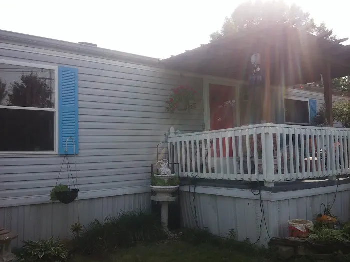 Lazy Acres MHC Picture 4