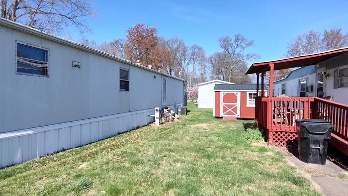 Lazy Acres MHC Picture 1