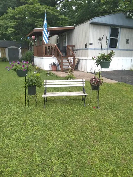 Clark's Mobile Home Park Picture 4