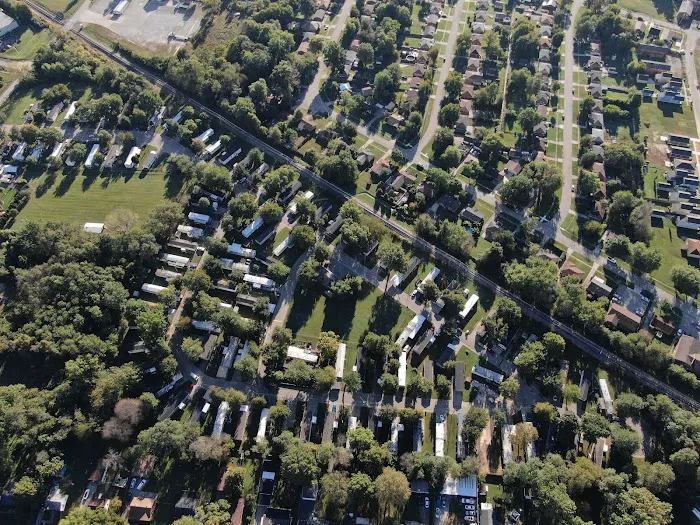 River Oaks Mobile Home Community Picture 7