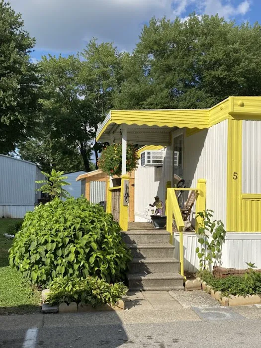 River Oaks Mobile Home Community Picture 9