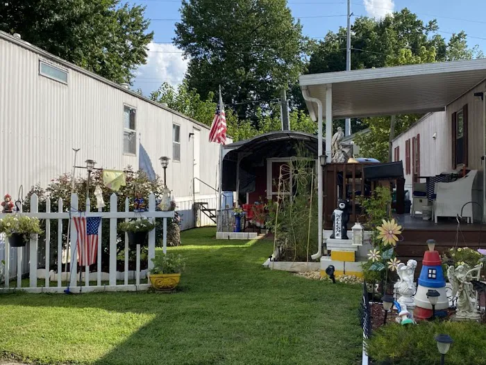 River Oaks Mobile Home Community Picture 1