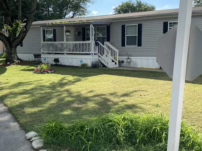 River Oaks Mobile Home Community Picture 5