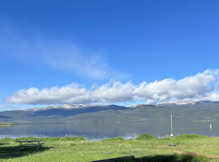 Yellowstone Holiday RV Campground Picture 9