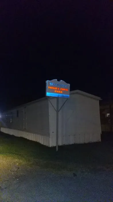 Mobile Home Convenient Park Picture 2