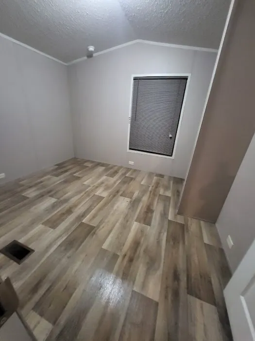 Fort Bluegrass Mobile Home Community Picture 4