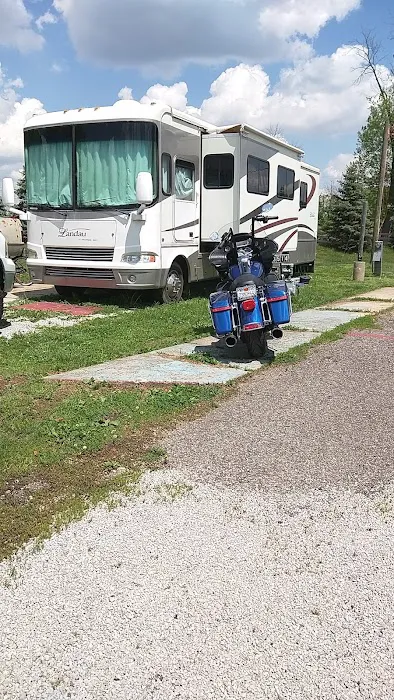 Fort Bluegrass Mobile Home Community Picture 2