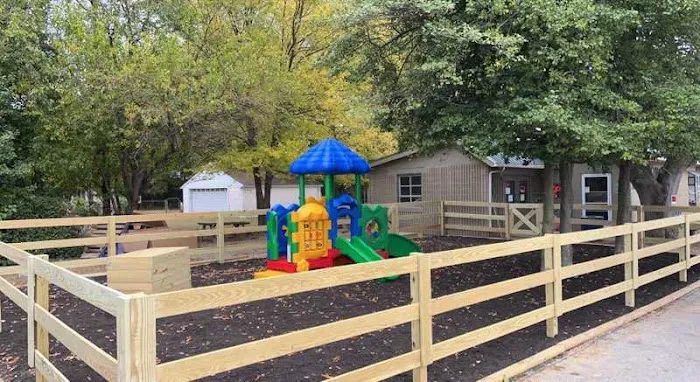 Fort Bluegrass Mobile Home Community Picture 3