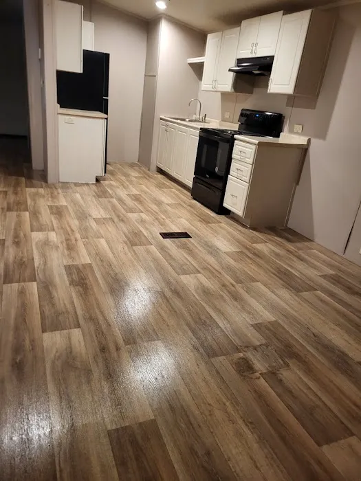 Fort Bluegrass Mobile Home Community Picture 7