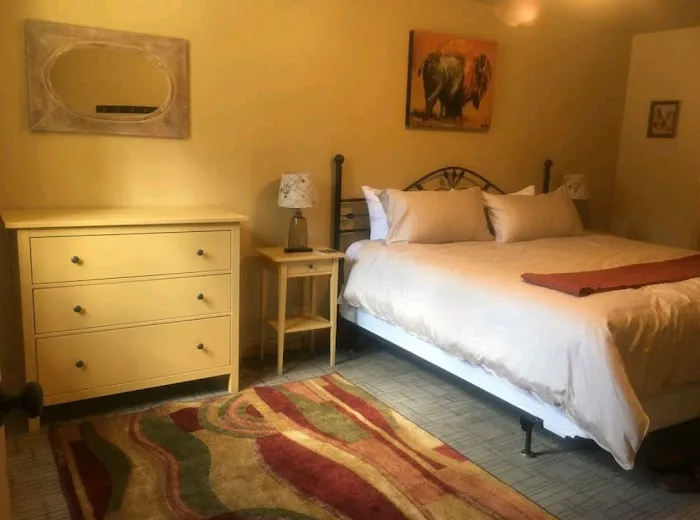 Wildlife Cabin Picture 4